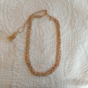 📿 Nude Beaded Necklace